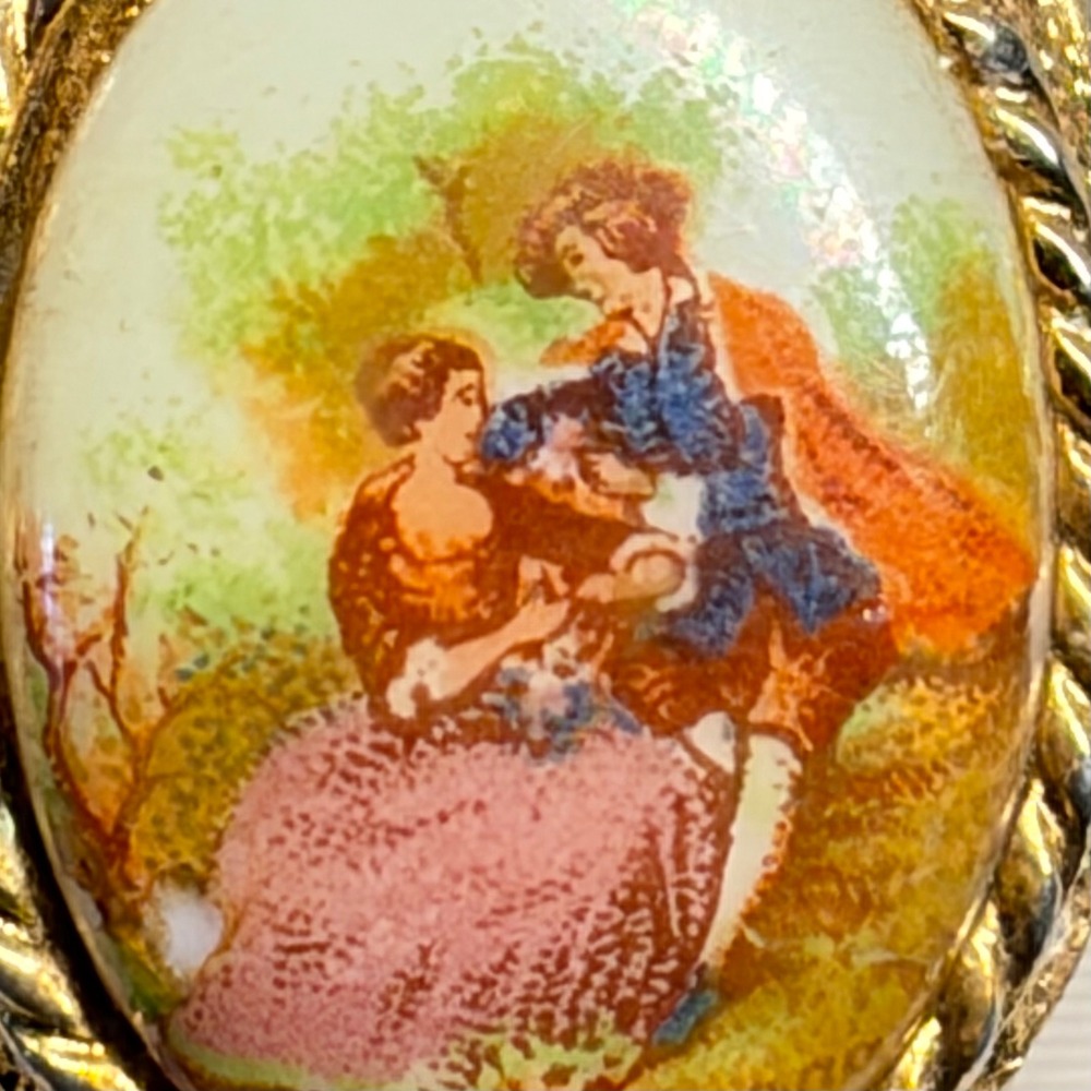 Necklace Gold Tone Faux Pearl Fragonard Courting Couple Victorian Style 24 In - Picture 3 of 14